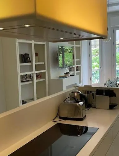 Apartment Elegant Appart' Pres Du Marche Liberation
